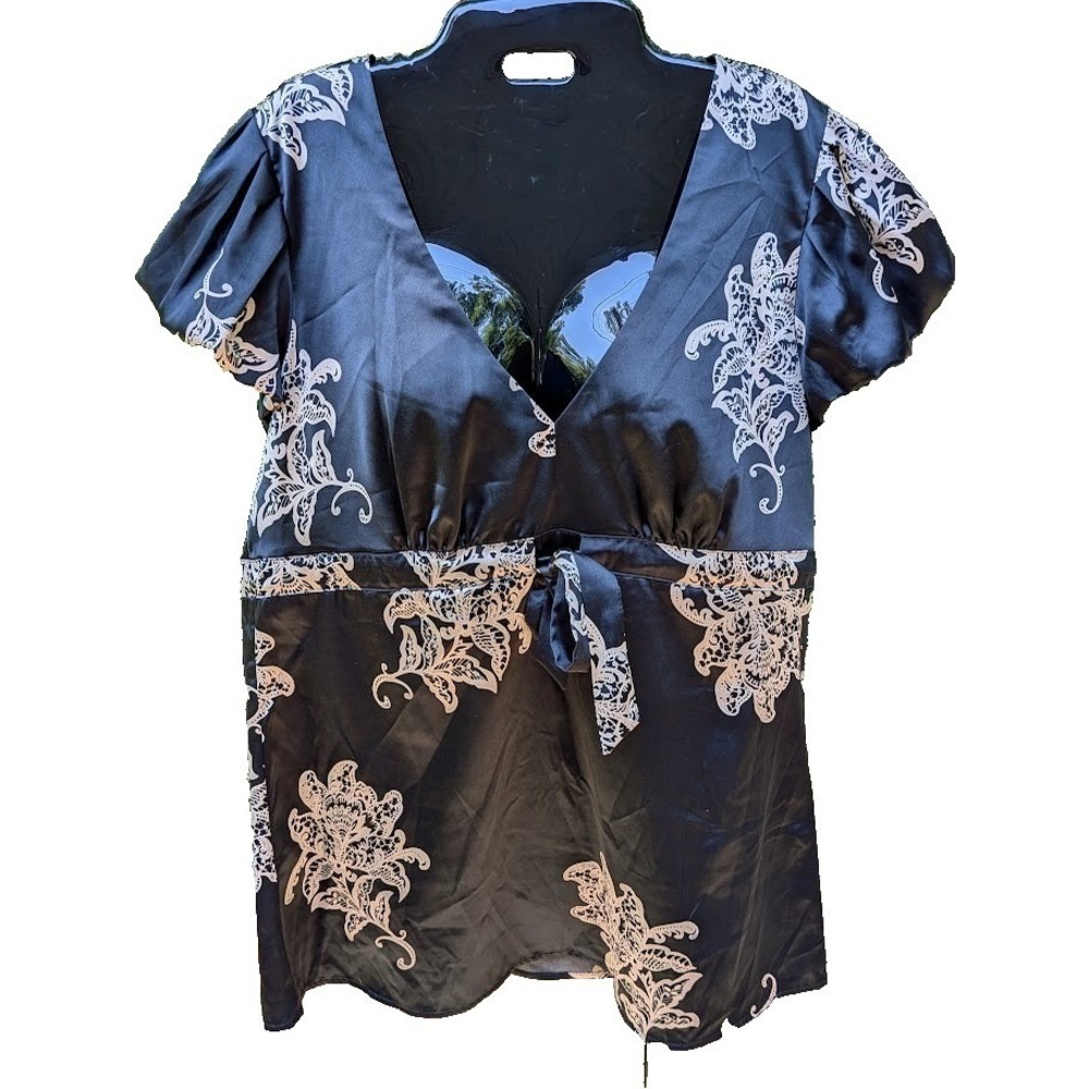 Express Womens Baydoll Top M Asian Y2K Style Silky Floral Whimsigoth Luxurious